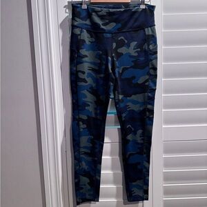 New Balance Blue and Black Camouflage Leggings